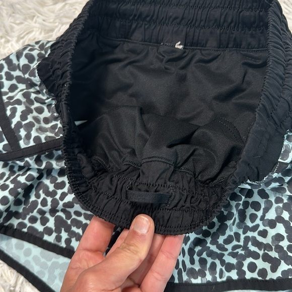 Lululemon Tracker Short III *4-way Stretch Ace Spot Tranquil Blue Black - Picture 2 of 6